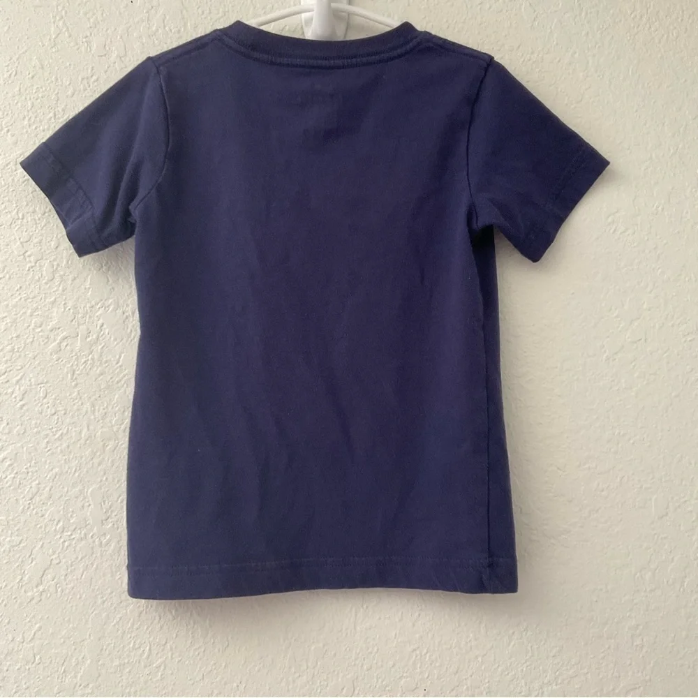 NIKE BOYS SWOOSH ‘HERE WE COME’ SHORT SLEEVES T-SHIRT